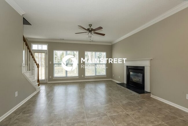 Photo - 3 Bedroom Pet-Friendly Home in Charlotte, NC with Main Street Renewal