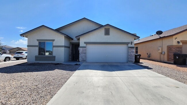 Building Photo - 5889 Alpha Cir