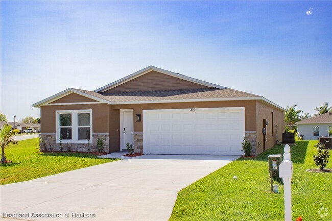 Building Photo - 1392 Stone Ridge Cir Rental