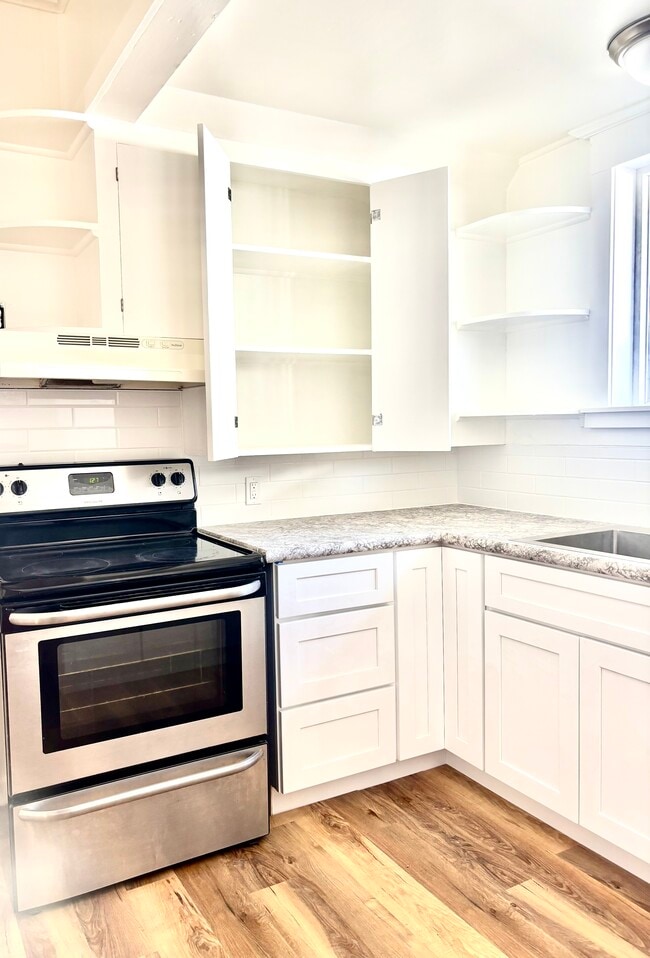 Photo - 601 J St