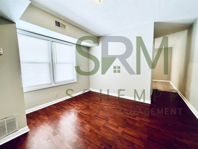 Photo - 307 Woodbine St Unidad 3