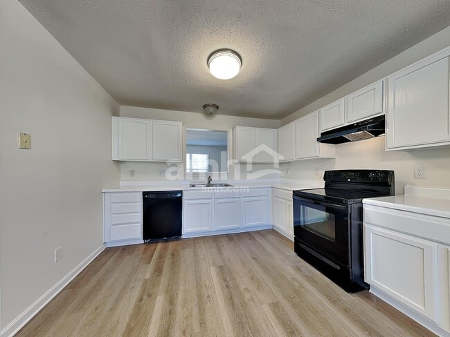 Photo - 5312 Tanglewood Pine Ln