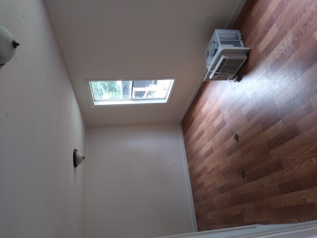 Building Photo - 1587 Goss Dr Rental