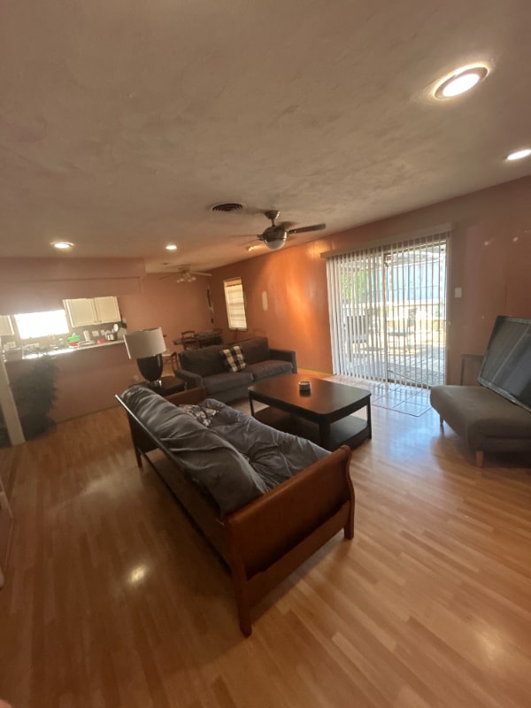 Photo - 7422 Darnell St