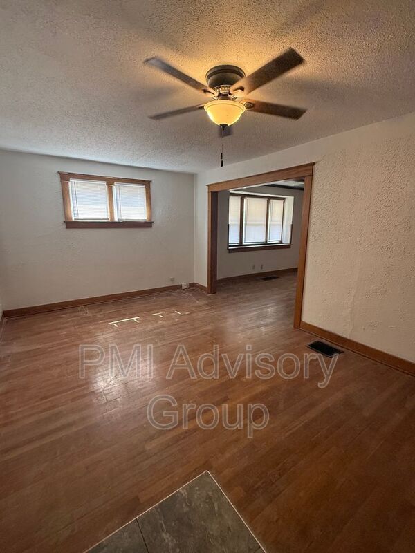 Photo - 1245 SW Boswell Ave