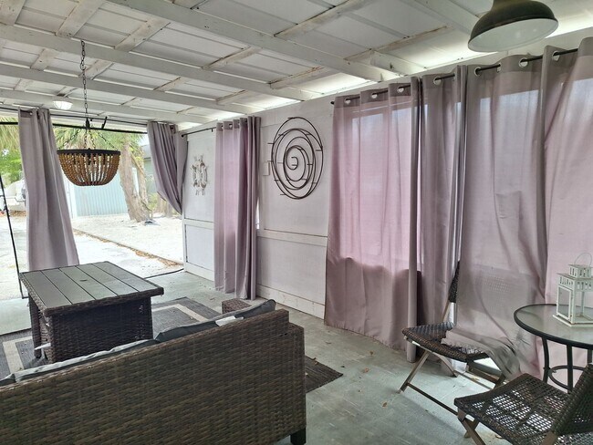 Photo - 1BR 1BA - NSB