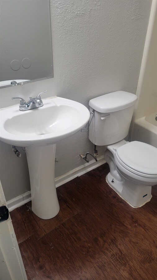 Photo - 951 Faxon Ave