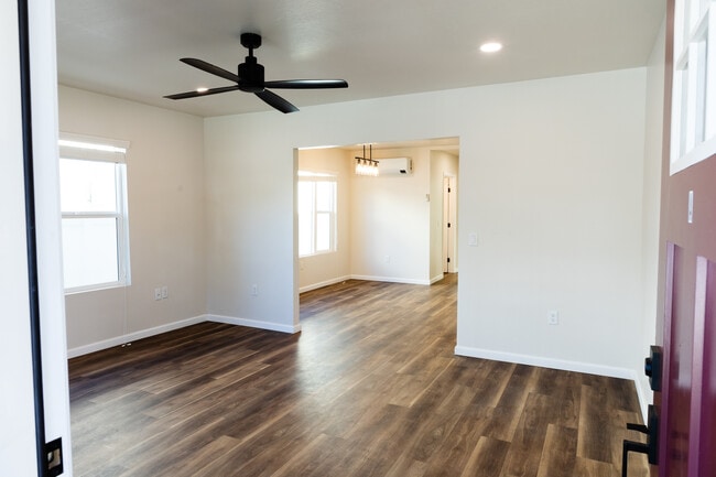Photo - 2205 20th St Unidad A