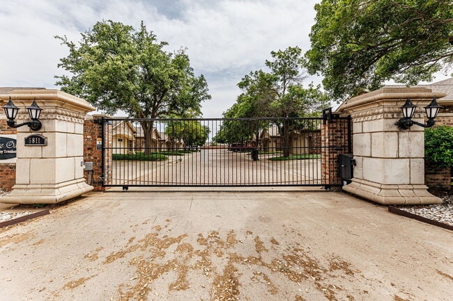 Photo - Spacious 3-Bedroom in Gated Community Unit 9