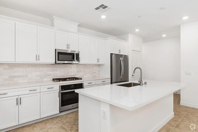 Building Photo - 73523 Travers St Rental