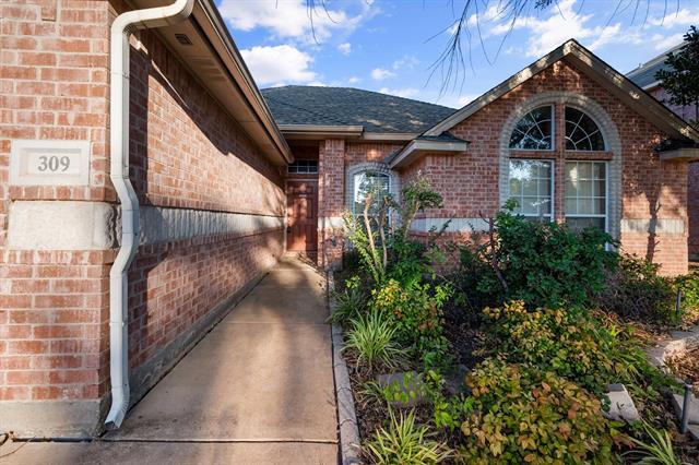 Photo - 309 Shane Ln