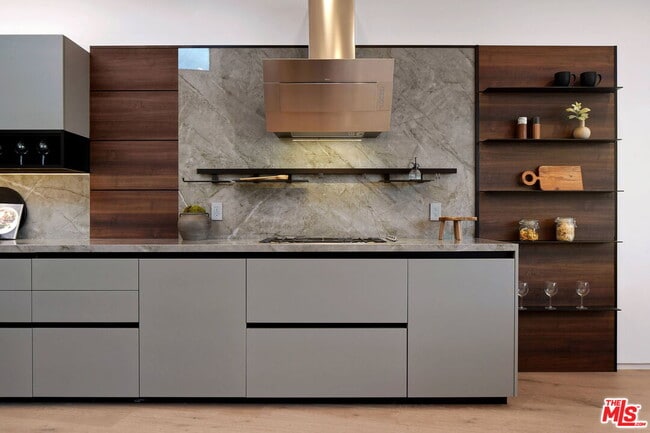 Photo - 2354 Riverside Dr