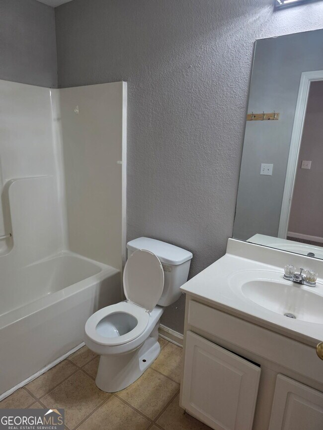 Photo - 325 Brookview Dr