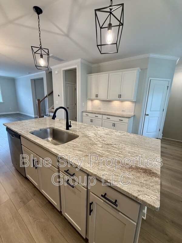 Photo - 704 Carraway Garden Dr