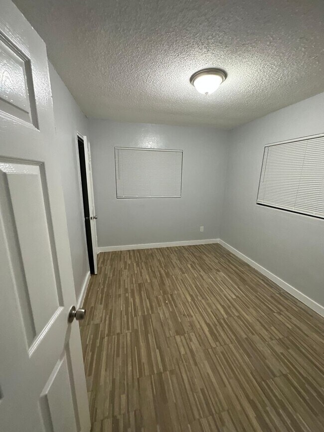 Photo - 2845/2847 W 6th St. Unit 2845