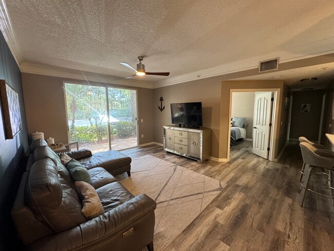 Photo - 3111 Myrtlewood Cir E Unidad Fiore  311 Rental