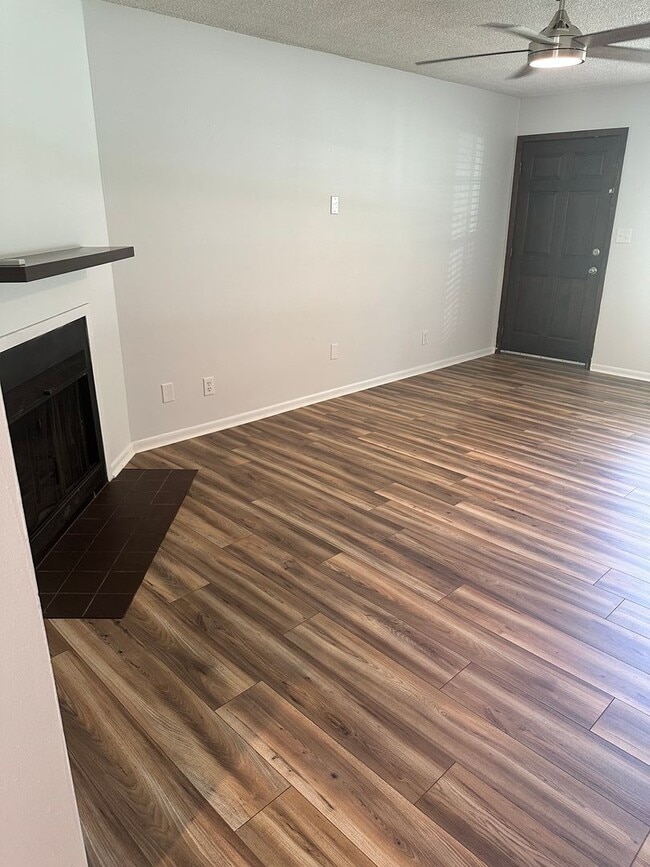 4 Westbrook Cir Unit A