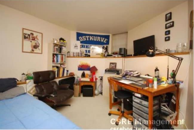Photo - 28 Symphony Rd Unit 1