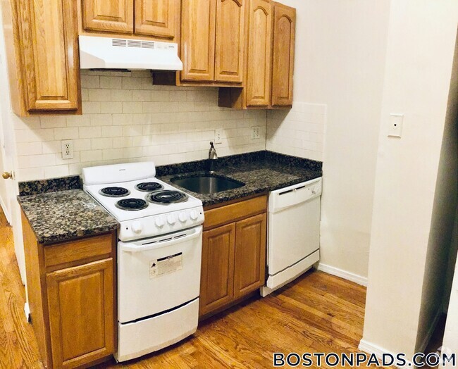 Building Photo - 309 Huntington Ave Unit 1B Rental