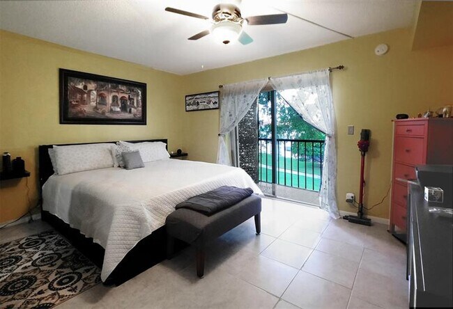 Photo - 291 S Hollybrook Dr Unit 305