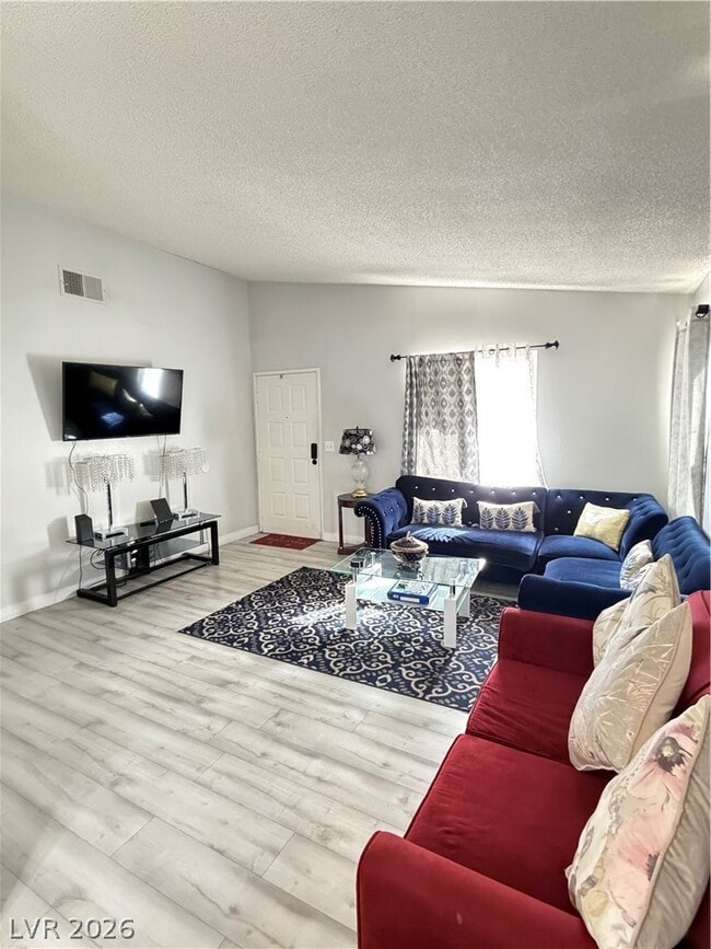 Photo - 5032 Spencer St Unit D