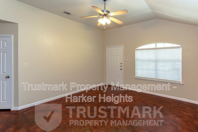 Photo - 5022-502205 205 Loop Unit A