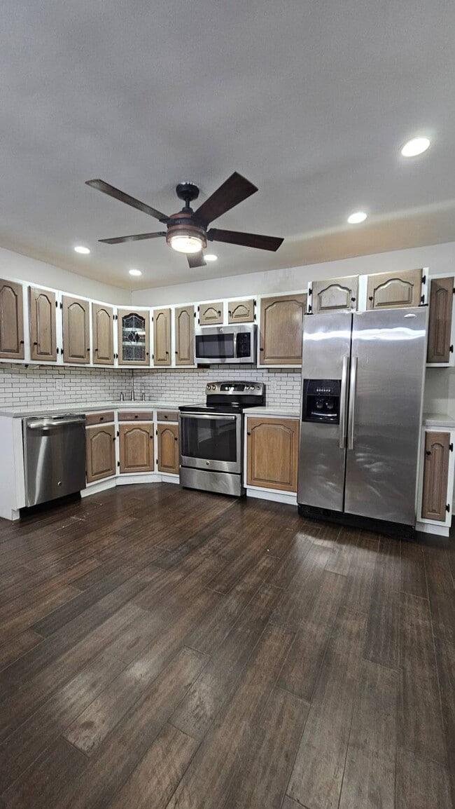 Photo - 5 Ontario Dr