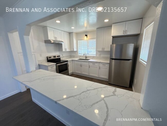 Photo - 288 1/2 Fifth Avenue-