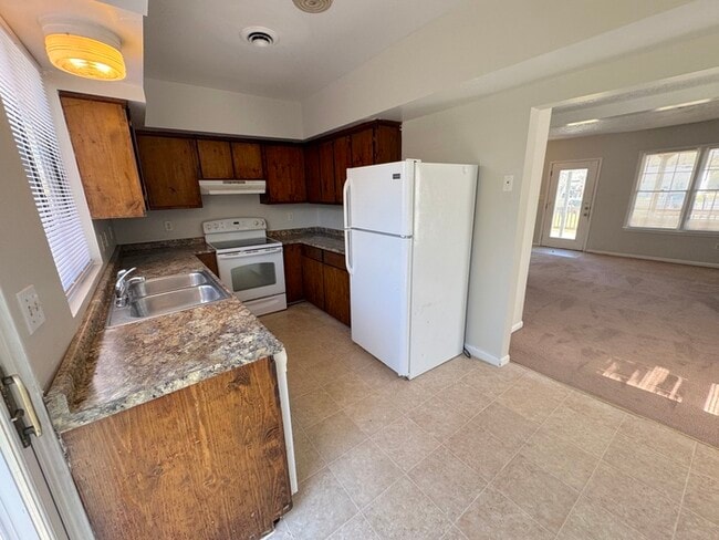 Photo - 431 Seaboard Ave