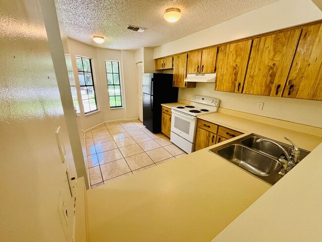 Photo - 2 Bedroom 2 Bath in Port Orange Available NOW