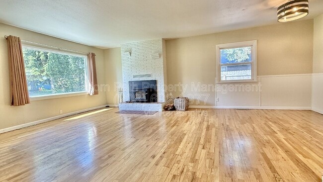 Photo - 1008 Church St