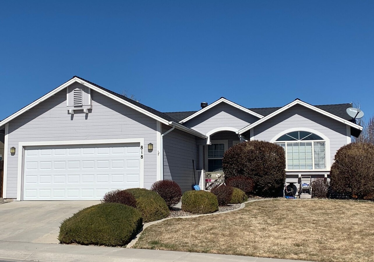 3 bed 2 bath house - 3 bed 2 bath house