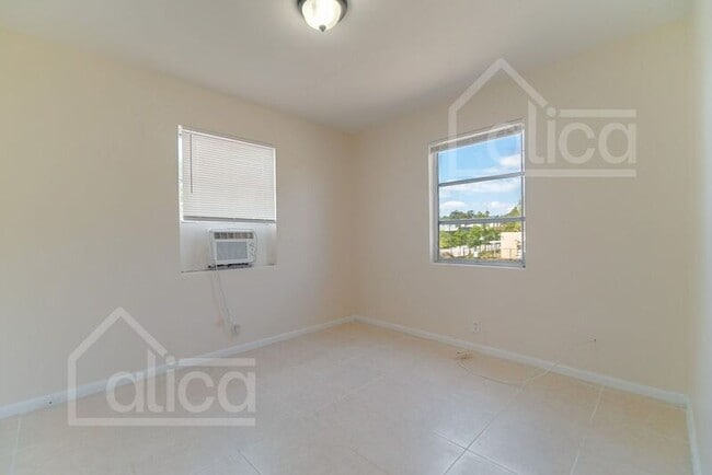 Photo - 803/5 Henrietta Ave Unit #2