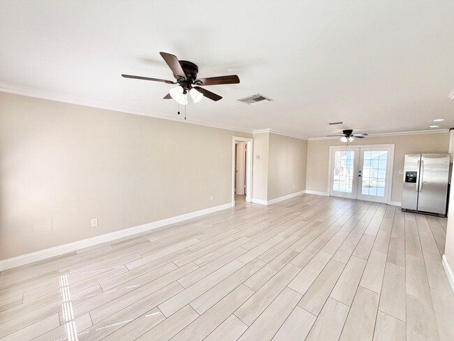 Photo - ** POINCIANA VILLAGE ** 4 BED / 2 BATH - SINGLE FAMILY - CENTRAL NAPLES - PET OK! - ANNUAL RENTAL