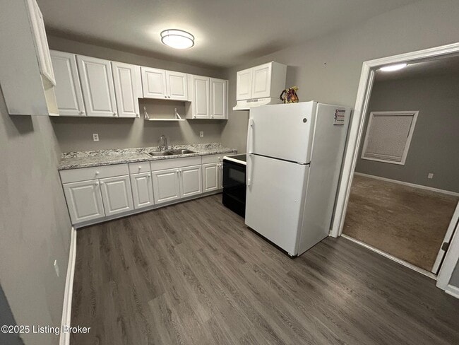 Photo - 3960 Craig Ave