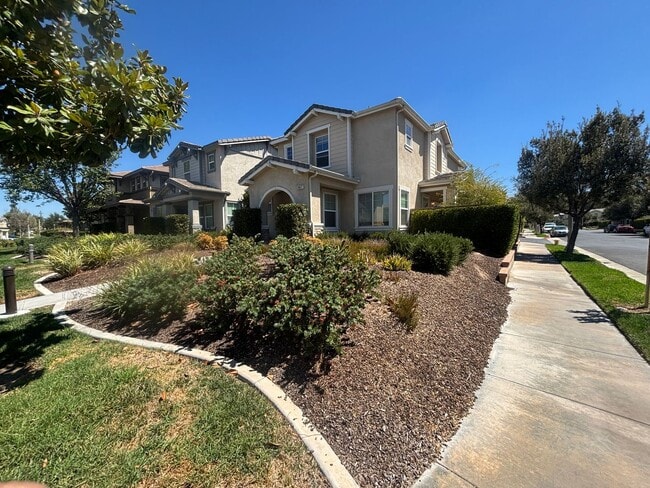 Building Photo - 24077 Whitewater Dr