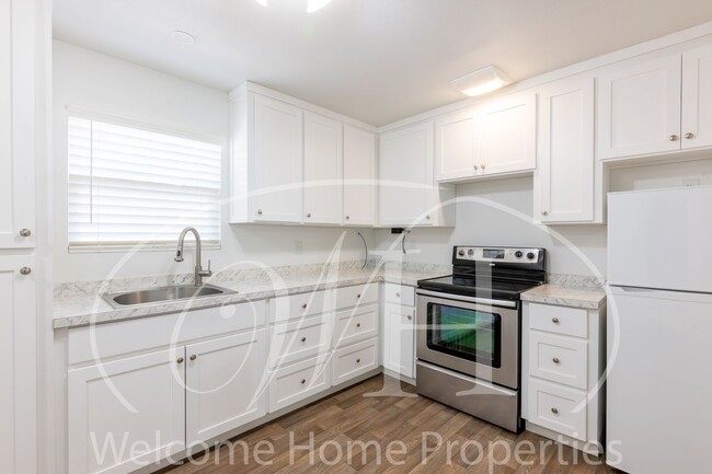 Photo - 116 SW 6th St Apartment Unit 116 SW 6th St,  2