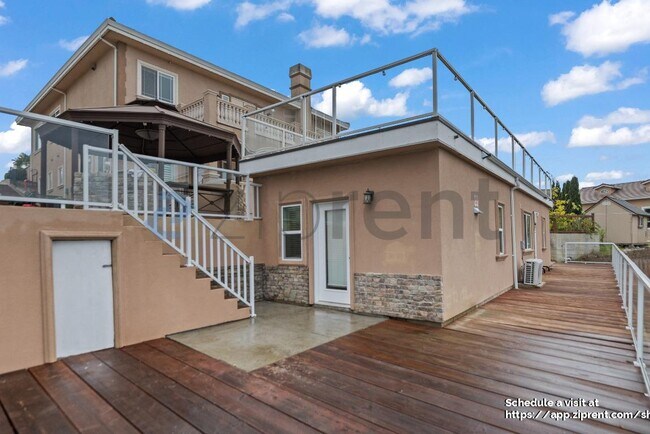 Photo - 24518 Karina St