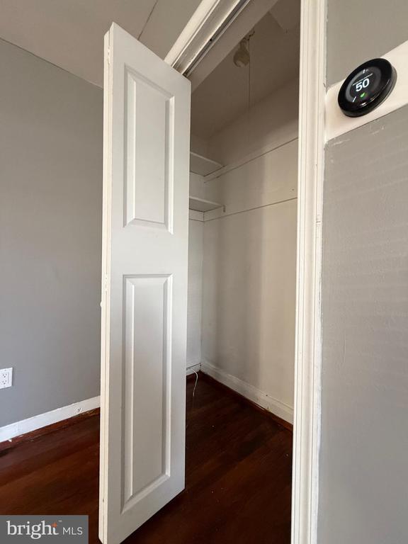 Photo - 6842 Fait Ave