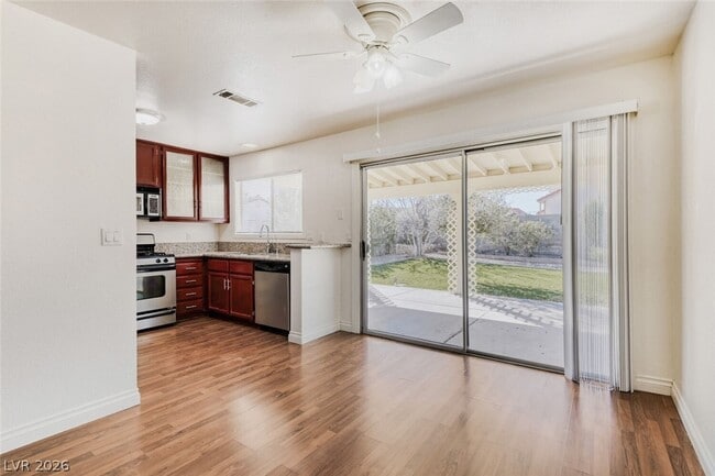 Photo - 661 Freeburg Pl