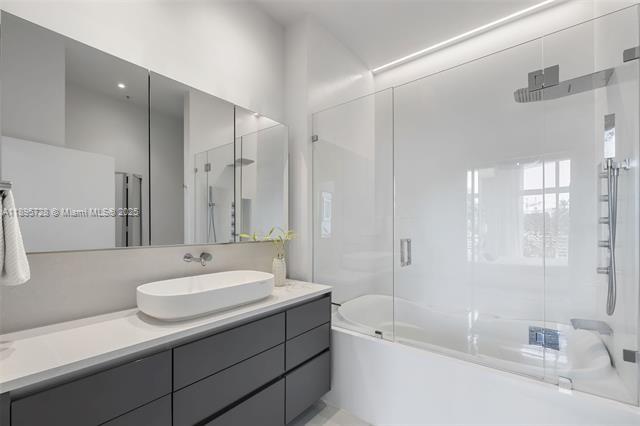 Photo - The Meridian Condo Unidad 418