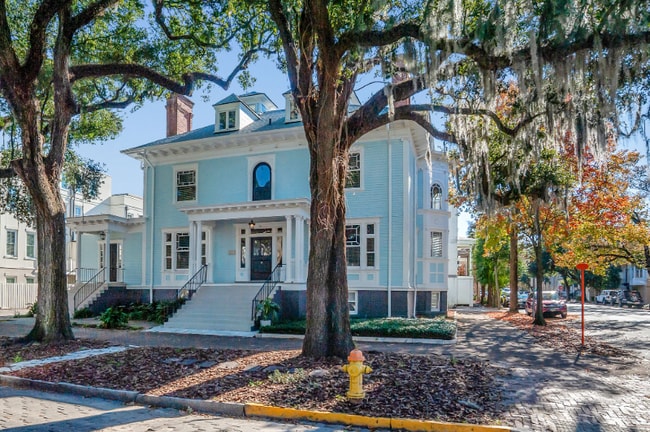 Photo - 121 W Hall St Unit APT C