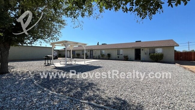 Building Photo - 13136 Navajo Rd Rental