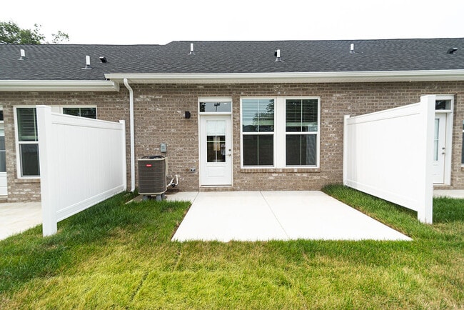 Photo - 30 Manzana Ct