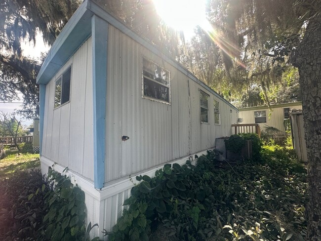 4 Oleander Cir