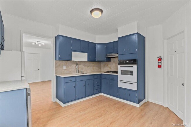 Photo - 152 Summerfield St Unidad 1 Left