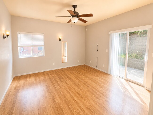 2301 Nolte Dr Unit Upstairs