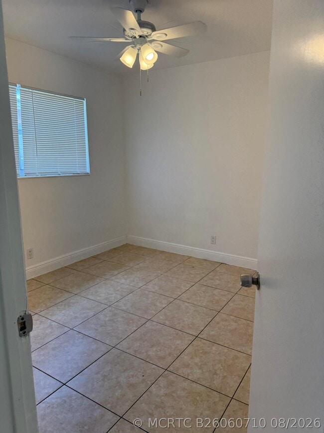 Photo - 760 NW 4th St