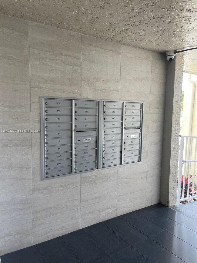 Photo - 10290 NW 9th St Cir Unidad 113