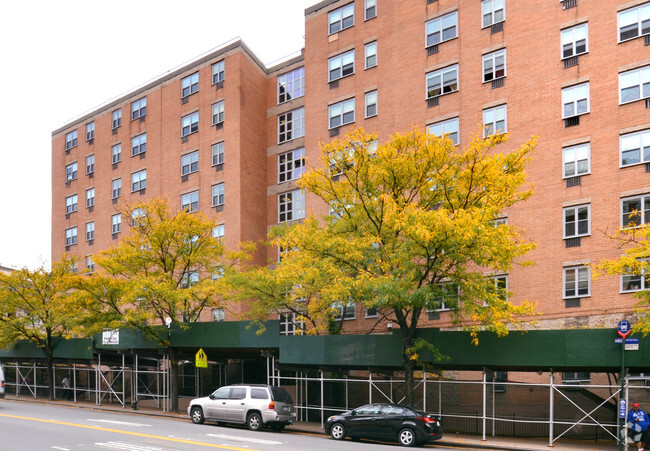 985 E Tremont Ave Apartments For Rent in Bronx, NY | ForRent.com